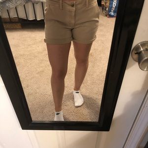 American Eagle Khaki shorts